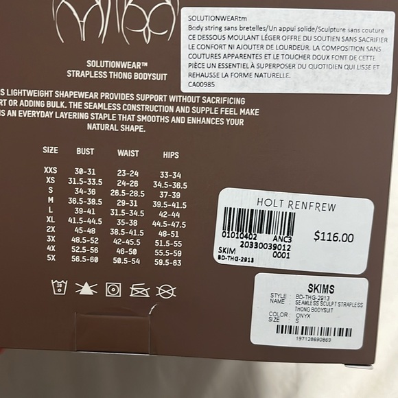 NWOT: Skims seamless sculpt straplesss thong bodysuit - Picture 2 of 5
